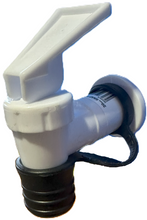 Load image into Gallery viewer, 3/4" BSP Plastic Snap Tap & TapCap